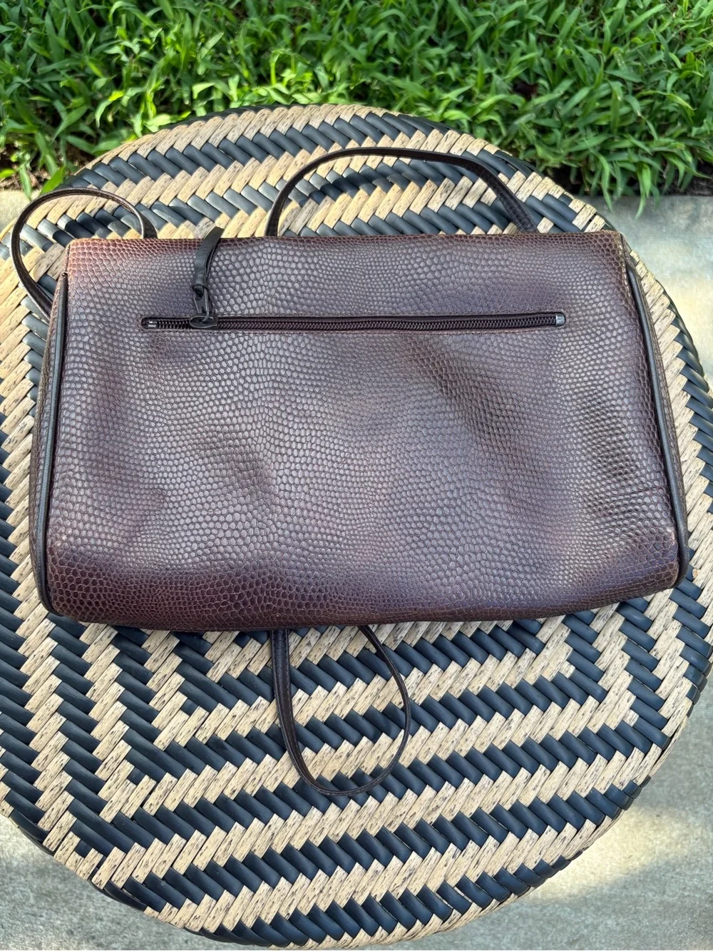 Anne Klein Brown Textured Shoulder Bag Gold Hardware Zip Closure Inner Pockets